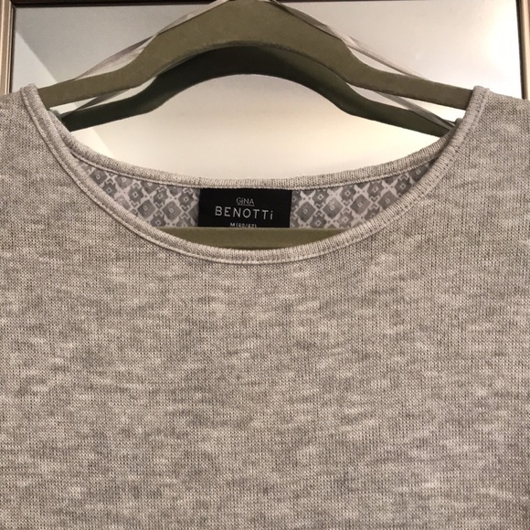 Gina Benotti Medium 2 layer look, split back, grey and white sweater/top combo - Picture 5 of 11